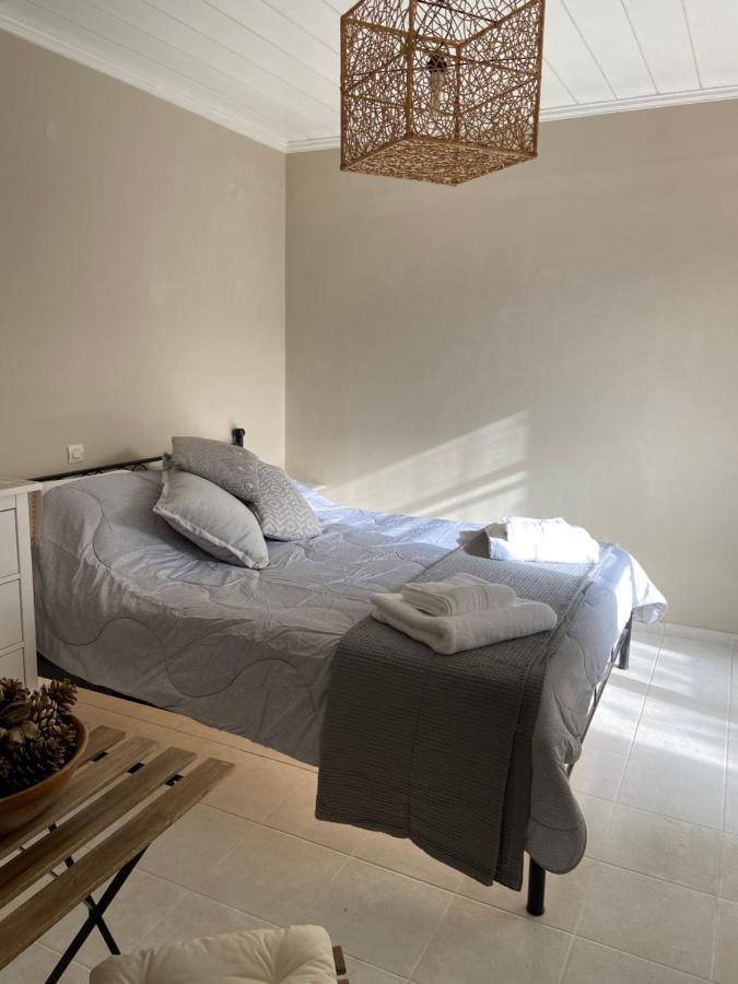 Appartamento Pepper Tree Aegina Esterno foto